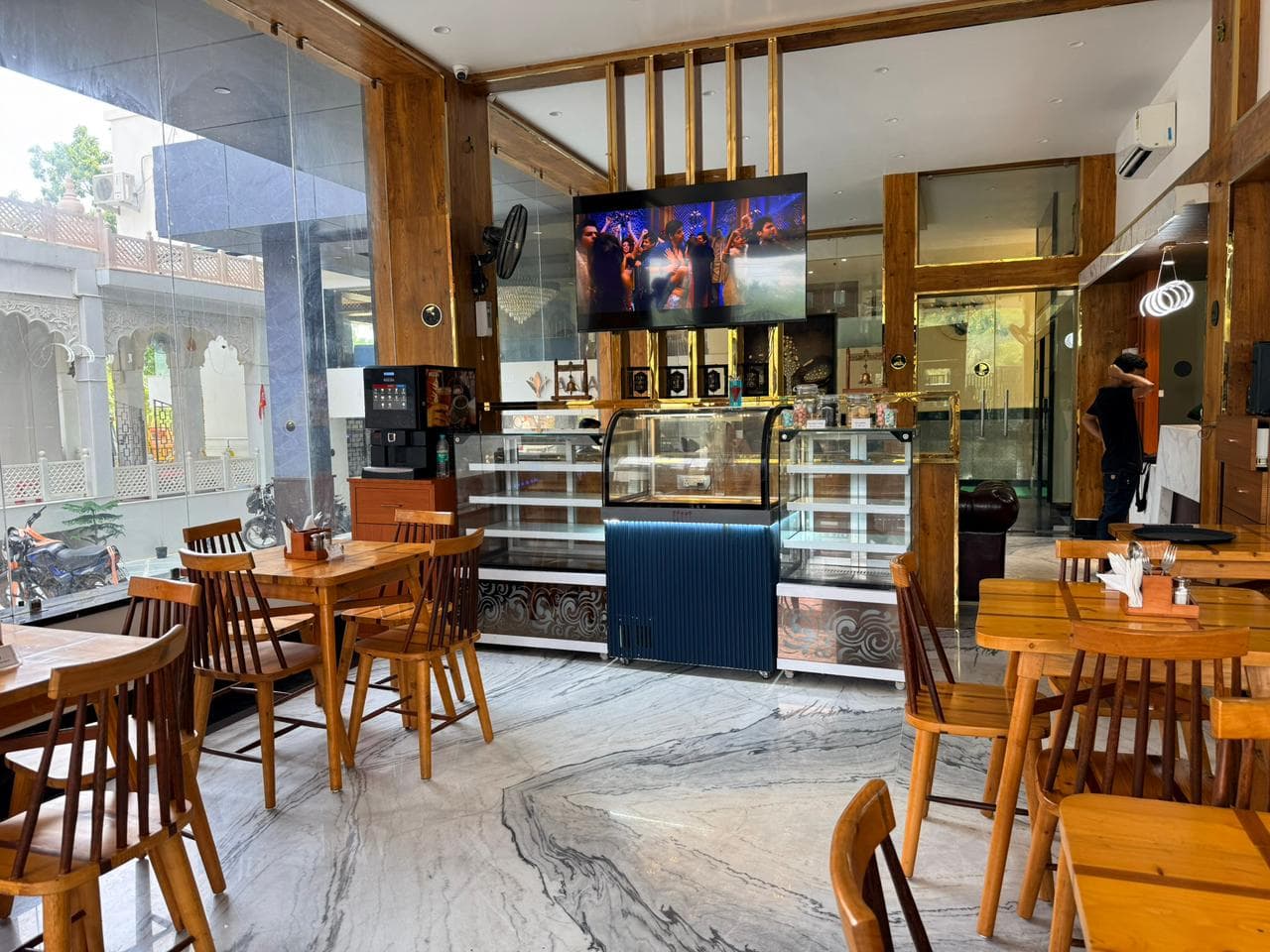 Luxuria Grand Lobby